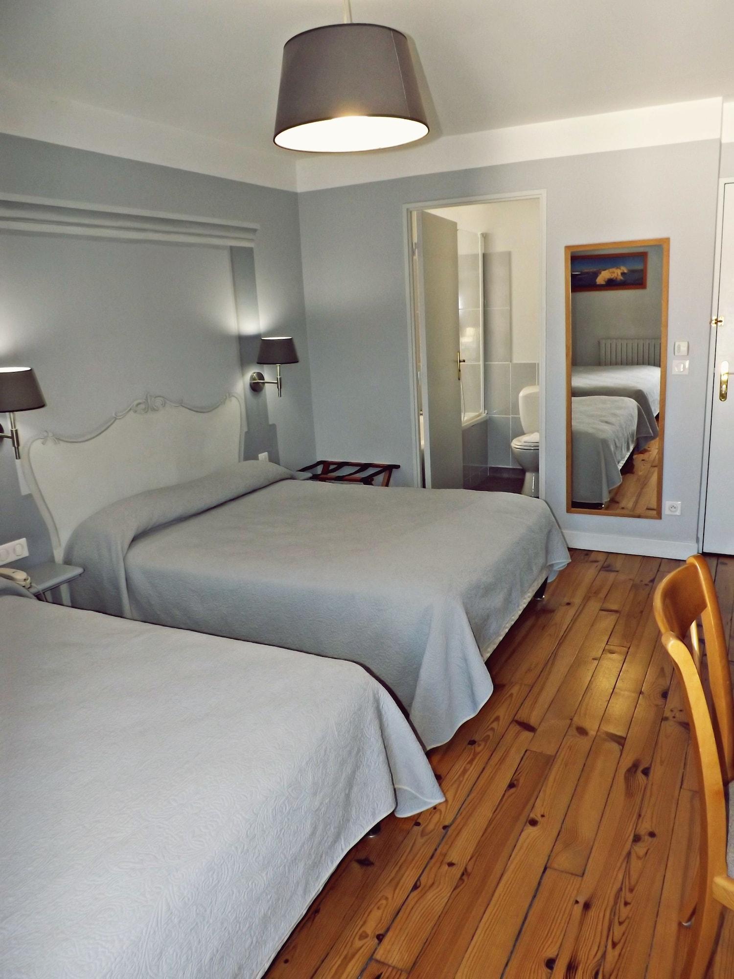 Majestic Hotel 3*